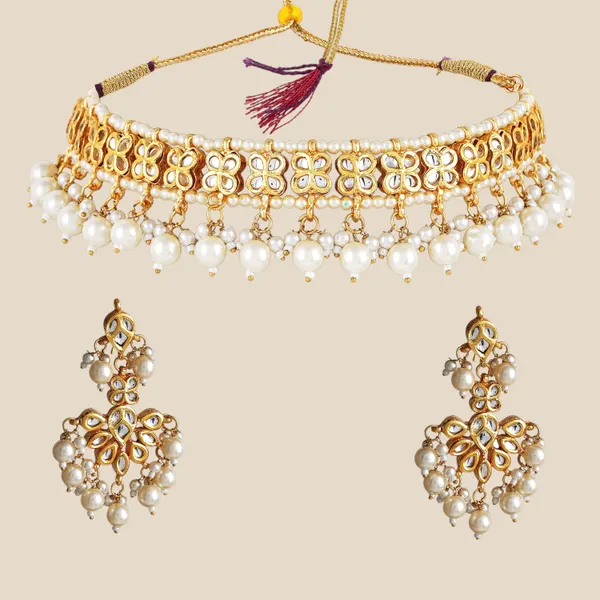 Silver_Pearl_Gold_Plated_Kundan_Necklace_Set_With_Earrings_&_Maang_Tikka