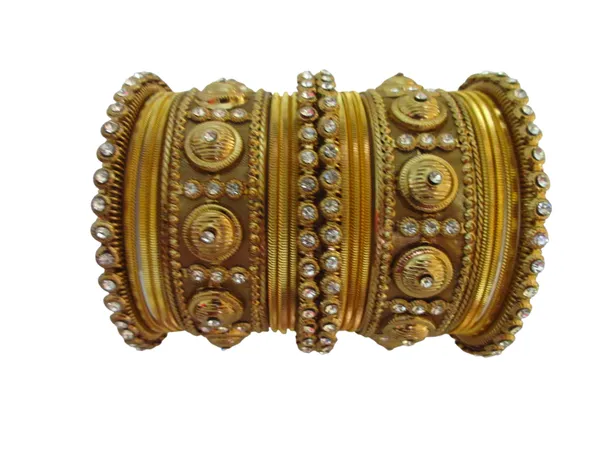 Exquisite_Gilded_&_Crystal_Bangles_-_Traditional_Indian_Wedding_&_Festive_Jewelry