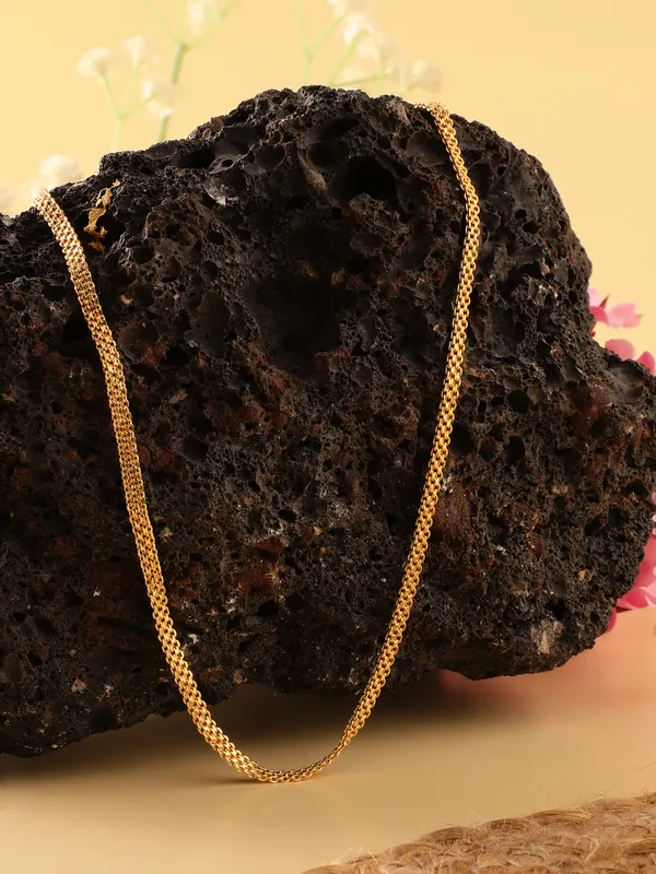 Classic_Woven_Link_Necklace_in_Gold_Finish