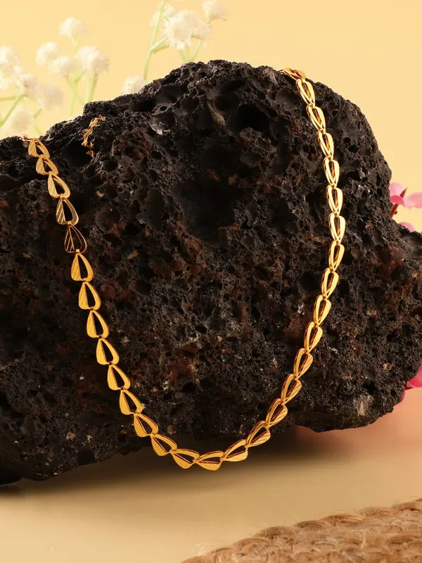 Dainty_Gold_Heart_Chain_Necklace