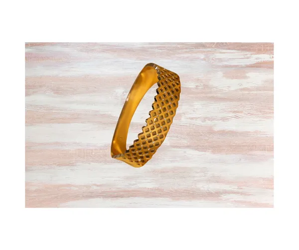 Dazzling_Diamond-Cut_Gold_Bracelet