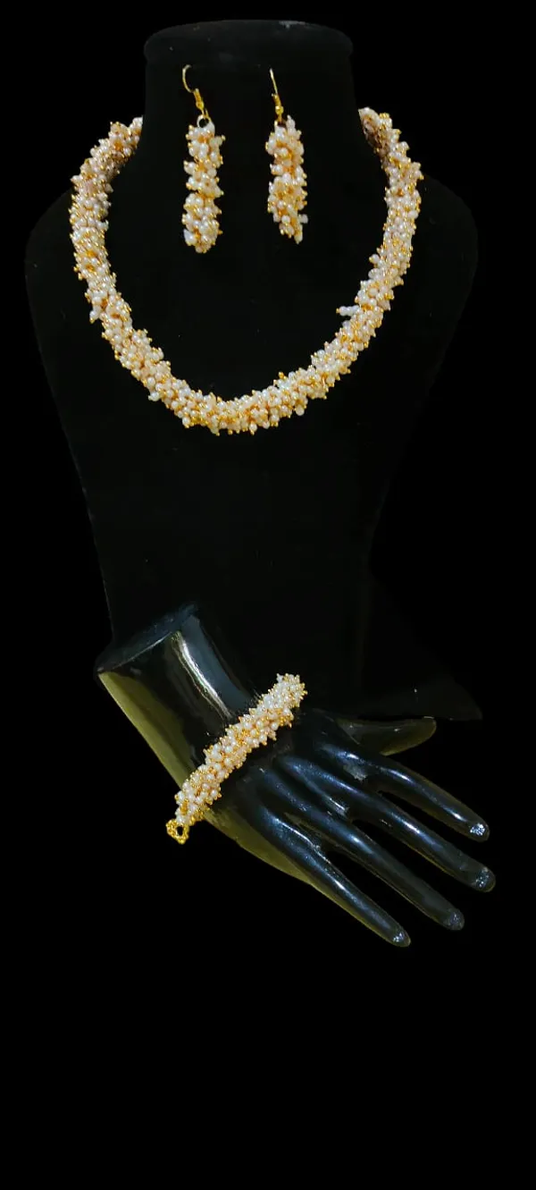 Elegant_Beaded_Jewelry_Set:_Necklace,_Earrings_&_Bracelet_-_White_&_Gold