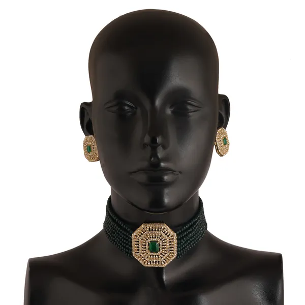 Elegant_Emerald_Green_Beaded_Choker_Necklace_and_Earrings_Set