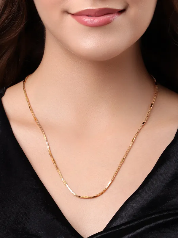 Elegant_Gold-Tone_Link_Chain_Necklace