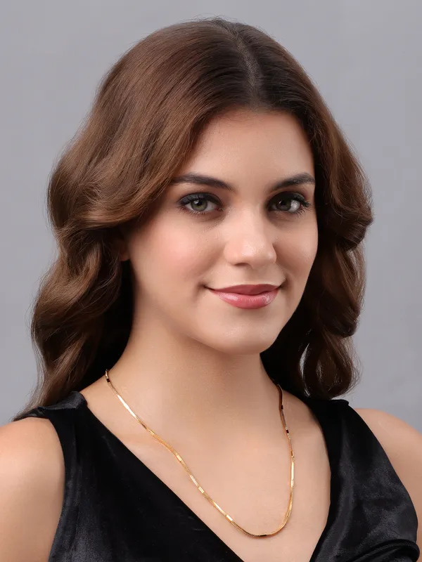 Elegant_Gold-Tone_Link_Chain_Necklace