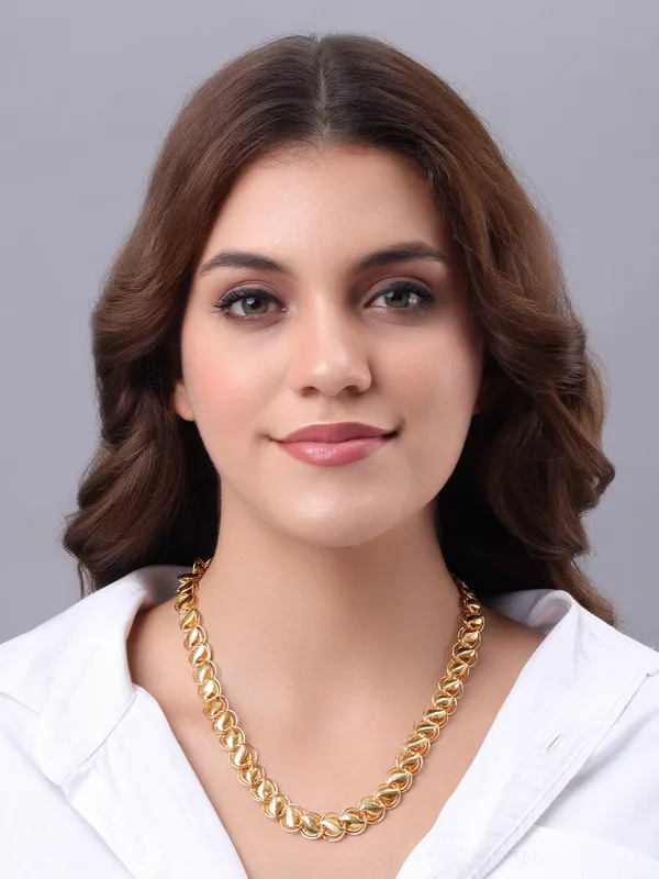 Elegant_Gold_Tone_Textured_Link_Chain_Necklace