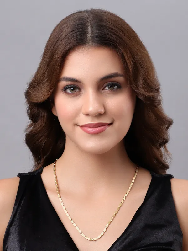 Elegant_Gold-Tone_Textured_Link_Necklace