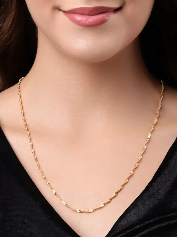 Elegant_Twisted_Gold_Chain_Necklace