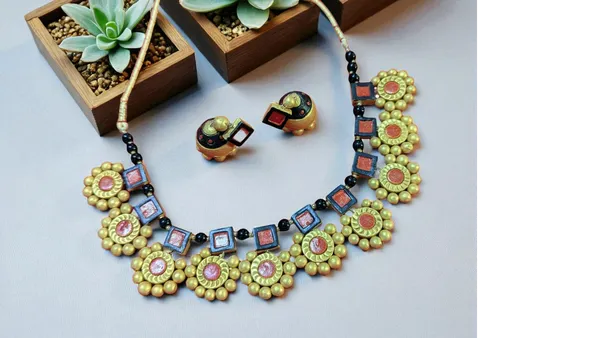 Exclusive_Terracotta_&_Bead_Jewelry_Collection