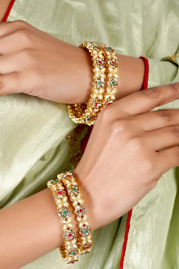 Set_Of_4_Gold_Plated_Traditional_Bangles_Antique_Jewellery_For_Women