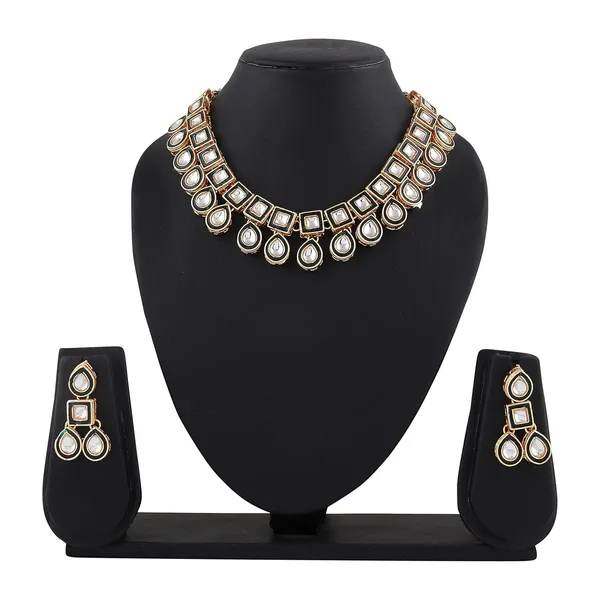Green_Trendy_Design_Kundan_Jewellery_Set_For_Women