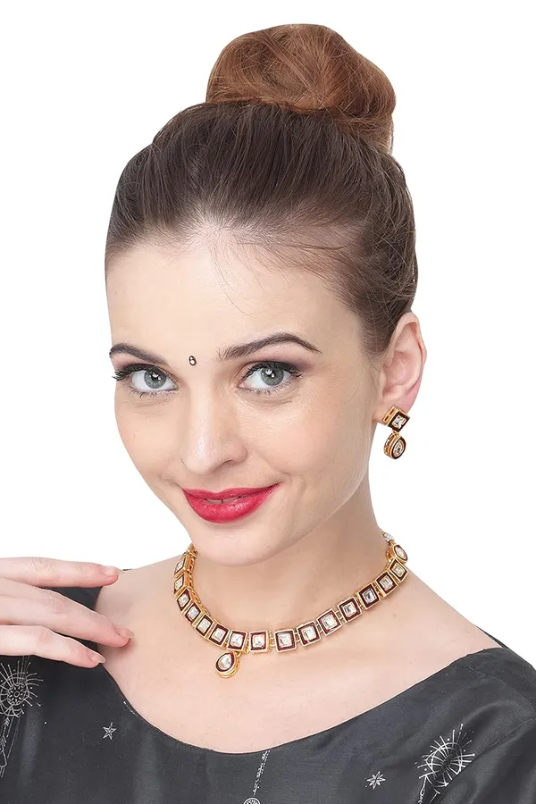 Maroon_Traditional_Gold_Plated_Necklace_&_Earrings_Set_Embellished_With_Kundan_For_Women