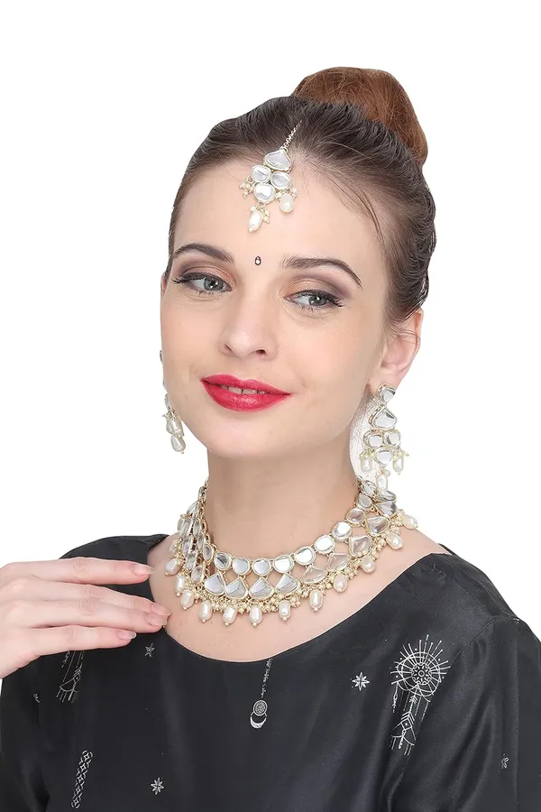 Silver_Plated_Traditional_Necklace_&_Earrings_Set_Embellished_With_Kundan_&_Pearl_For_Women
