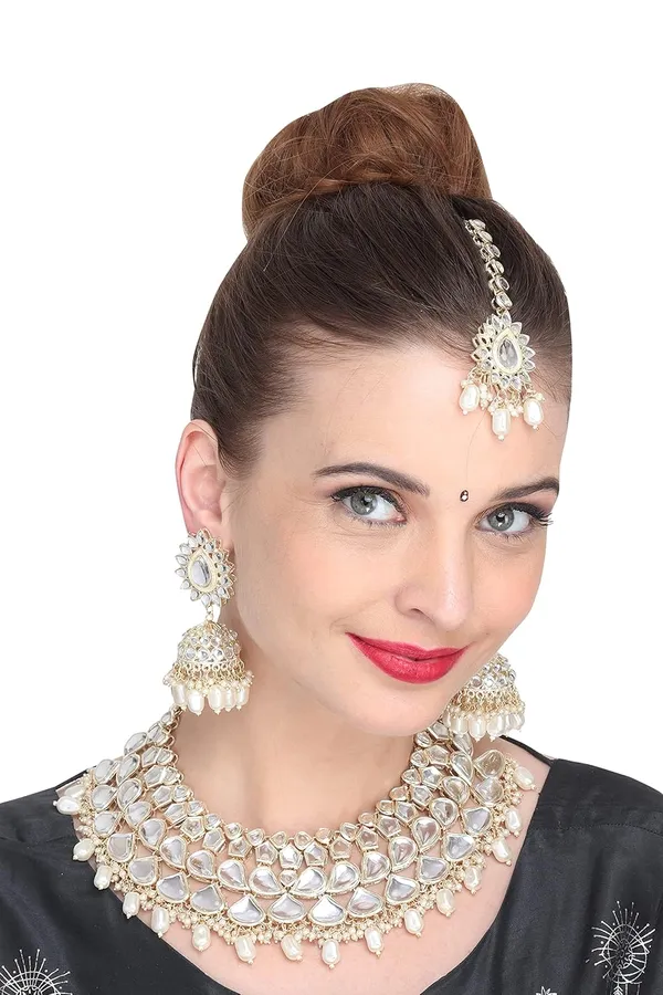 White_Traditional_Silver_Plated_Necklace_&_Earrings_Set_Embellished_With_Kundan_&_Pearl_For_Women