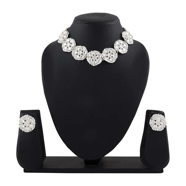 White_Traditional_Sleek_Choker_Bridal_Necklace_&_Earring_Set_Embellished_With_Pearls_For_Women