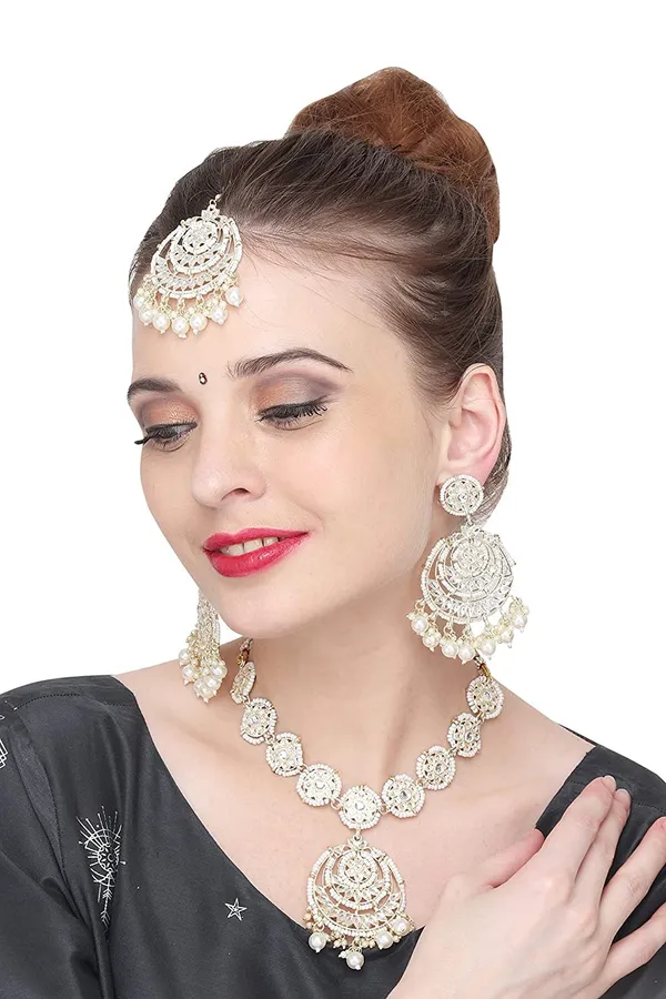 Silver_Plated_Traditional_Embellished_Bridal_Choker_Necklace,_Maang_Tikka_&_Earring_Set_With_Kundan_&_Pearl_For_Women