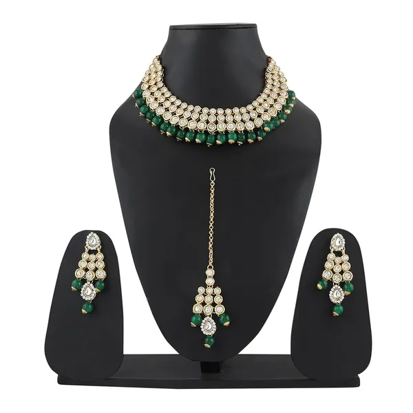 Green_&_Gold_Traditional_Embellished_Bridal_Choker_Necklace,_Maang_Tikka_&_Earring_Set_With_Kundan_&_Pearl_For_Women