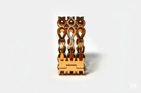 Gilded_Radiance_Bracelet