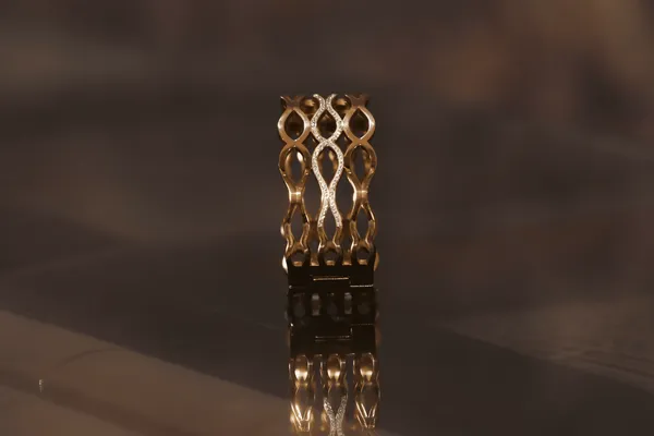 Gilded_Radiance_Bracelet