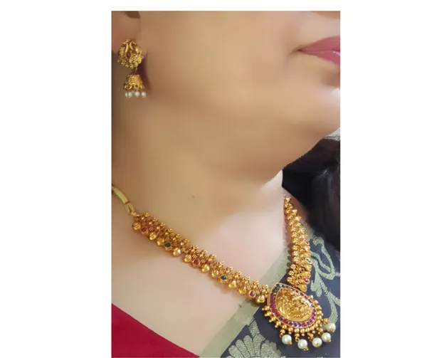 Gold-Plated_Stones_Studded_Temple_Jewelry_Set