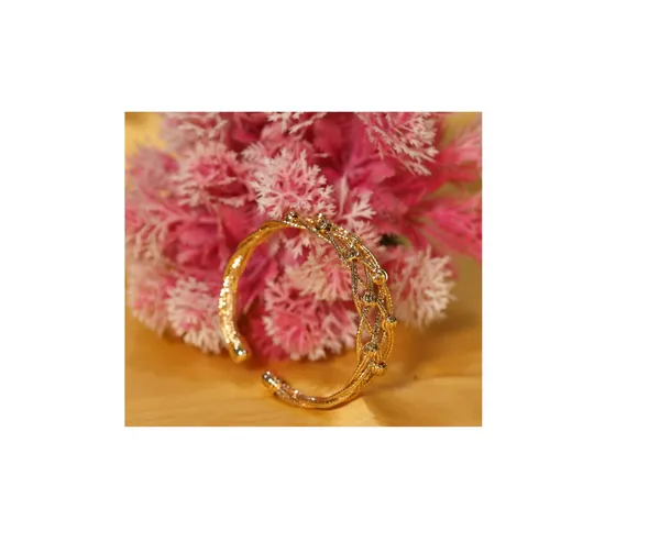 Golden_Filigree_Cuff_Bracelet