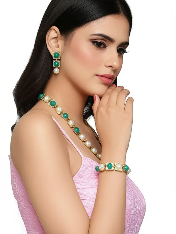 Elegant_Gold-Tone_Emerald_&_Pearl_Jewelry_Set