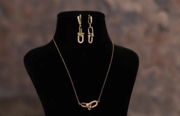 Gold-Toned_Link_Jewelry_Set_For_Women_/Girls