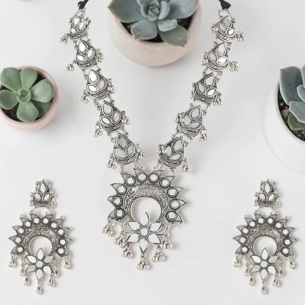 Oxidized_Silver_Mirror_Work_Necklace_Set_with_Matching_Earrings