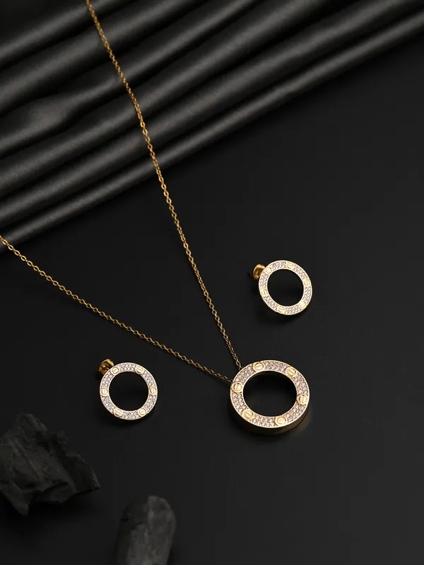 Gold_Plated_Halo_Harmony_Jewelry_Set