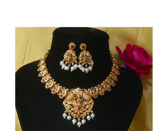 Red_&_Green_Stone_Studded_Gold_Plated_Temple_Jewelry_Set