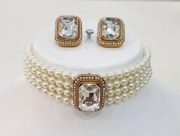 Silver_Pearl__4_Line_Gold_Plated_Square_Pendant_Earrings_Set