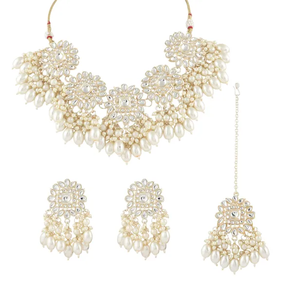 Silver_Pearls_Kundan_Jewelry_Set