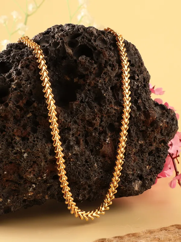 Stylish_and_Durable_Gold_Plated_Herringbone_Necklace