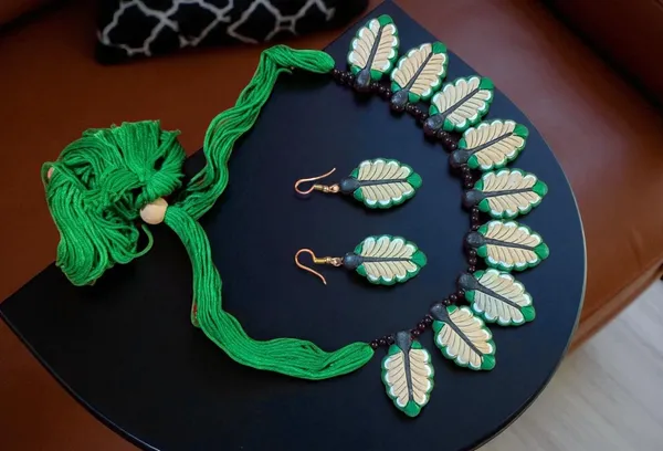 Terracotta_Leaf_Design_Jewelry_Set_-_Earthy_&_Elegant