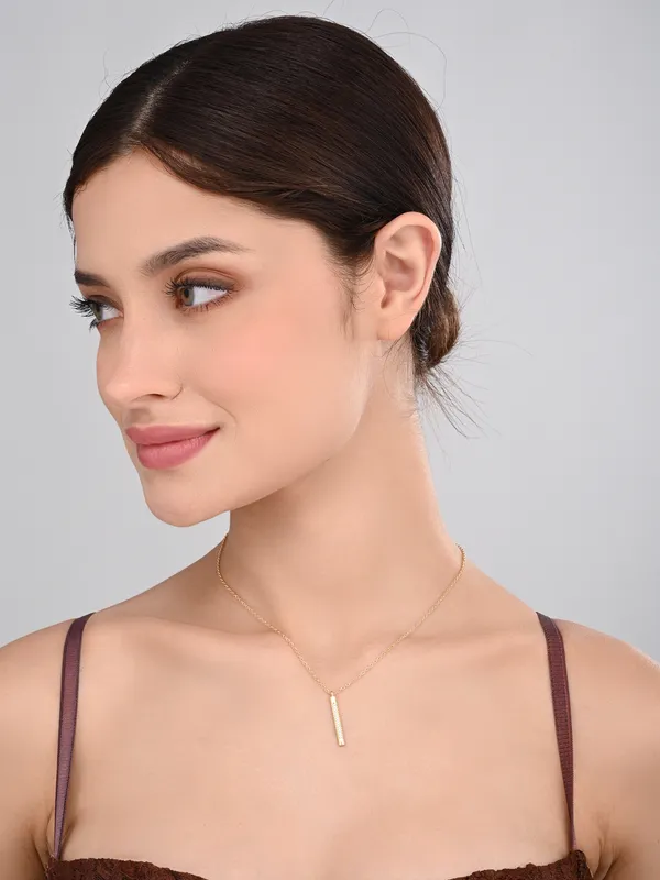 Understated_Gold_Finish_Diamond_Bar_Necklace