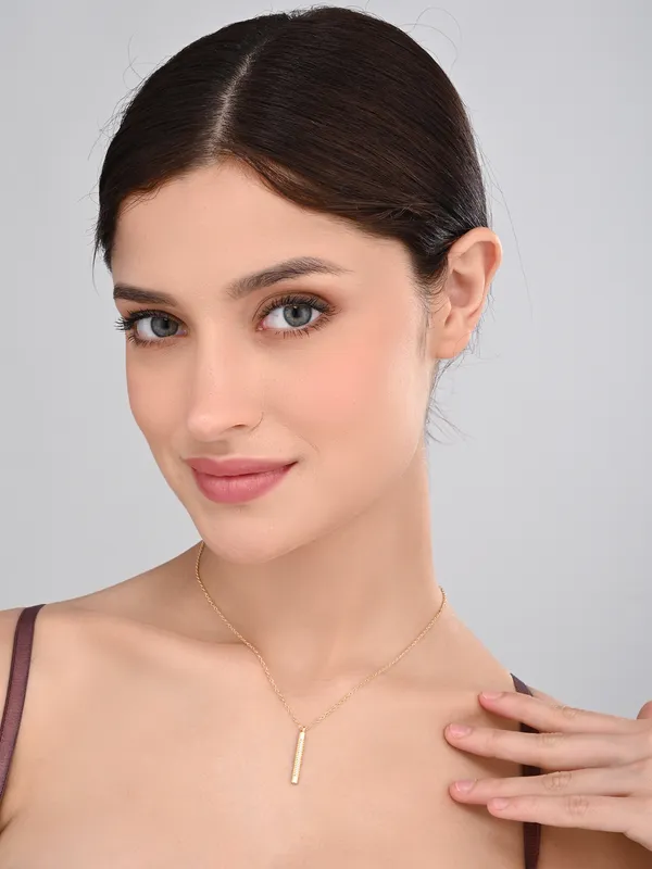 Understated_Gold_Finish_Diamond_Bar_Necklace