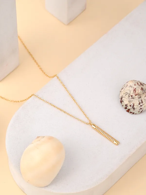 Understated_Gold_Finish_Diamond_Bar_Necklace