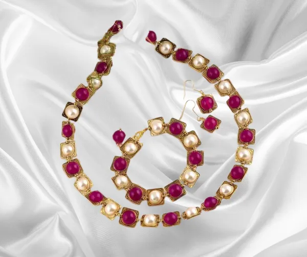 Elegant_Gold-Tone_Ruby_&_Silver_Pearl_Jewelry_Set_With_Bracelet
