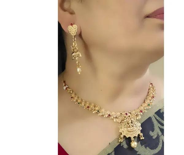 Gold_Plated_Coin_Temple_Choker_Necklace_Set_With_Earrings