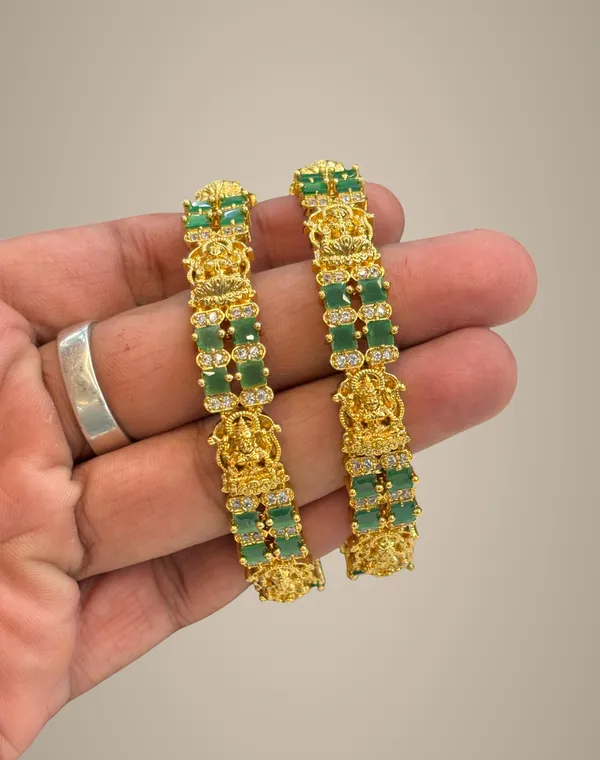 Golden_Alloy_Bangles_For_Women