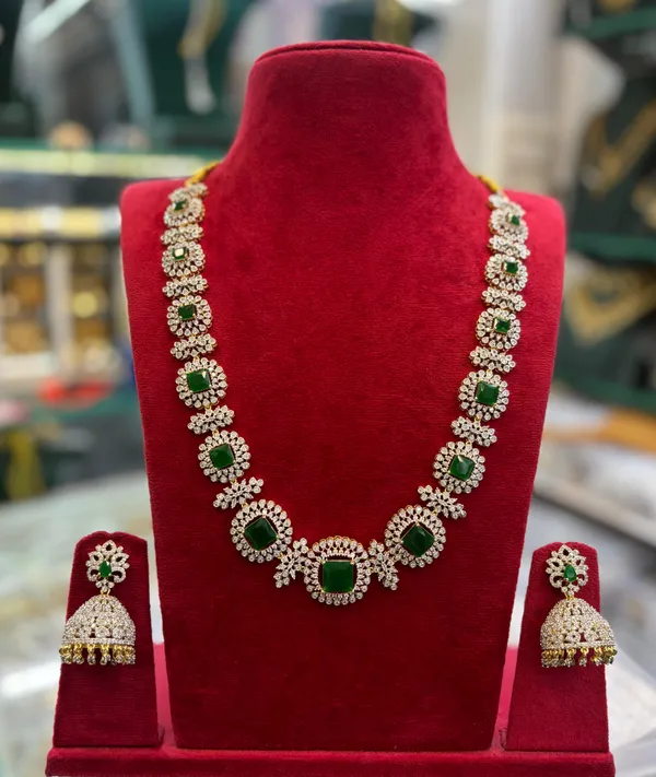 Green_Alloy_Necklace_Set_For_Women