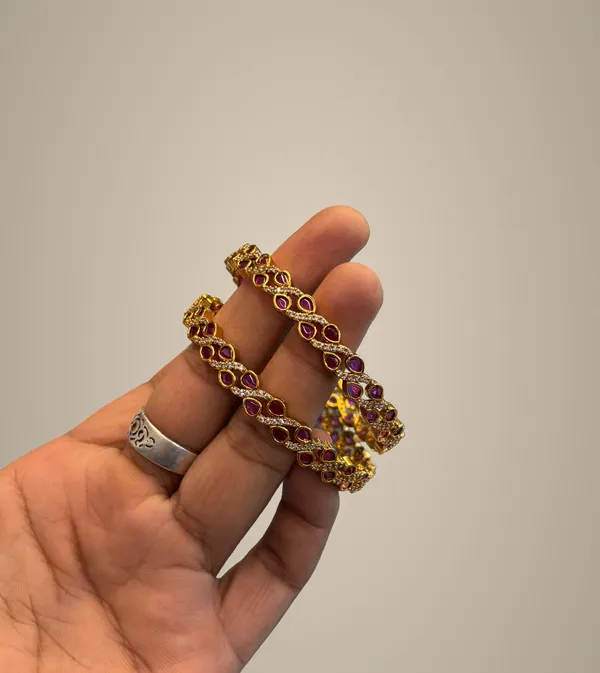 Golden_Alloy_Bangles_For_Women
