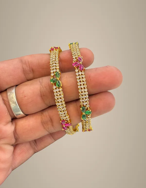 Golden_Alloy_Bangles_For_Women