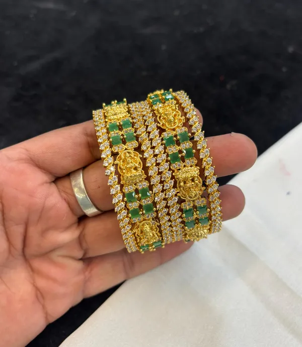 Golden_Alloy_Bangles_For_Women