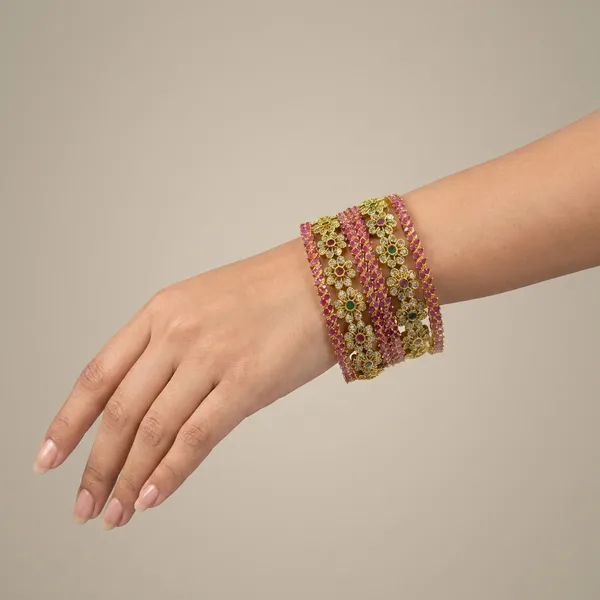 Golden_Alloy_Bangles_For_Women