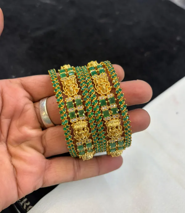 Golden_Alloy_Bangles_For_Women
