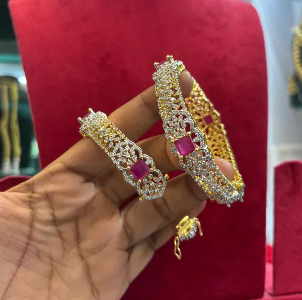 White_And_Golden_Alloy_Bangles_For_Women