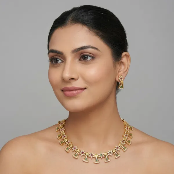 Golden_Alloy_Necklace_Set_For_Women