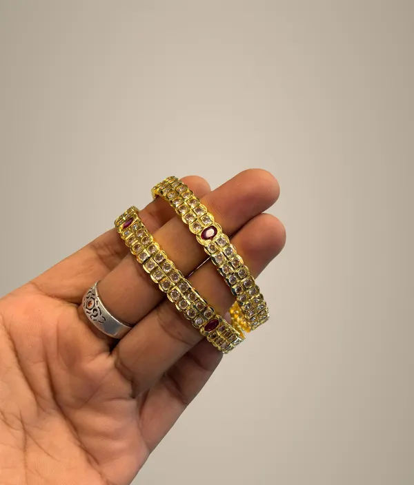 Golden_Alloy_Bangles_For_Women