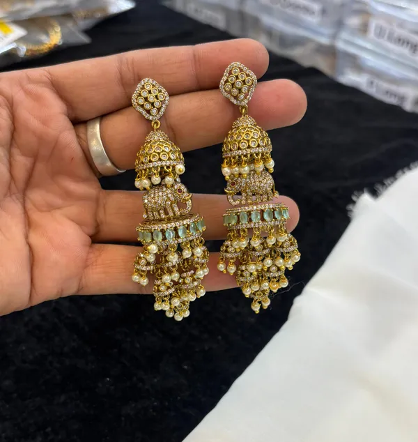 Golden_Alloy_Earrings_For_Women